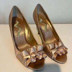 Nina Gold Peep-Toes Size 7